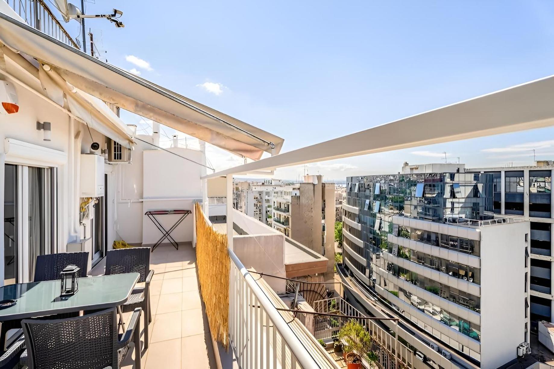 Elegant, Modern & Spacious Apartment In Thessaloniki With Balcony Eksteriør billede